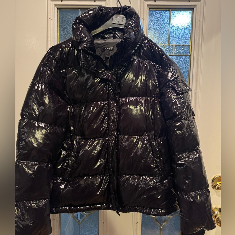 Women’s glossy black aqua puffer jacket